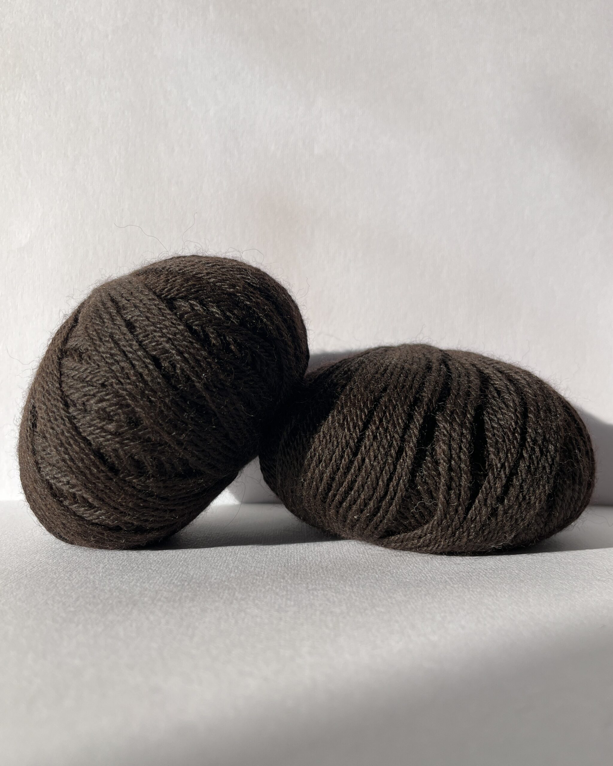 Redens Dark Brown 100% British alpaca 4 ply yarn, natural undyed brown